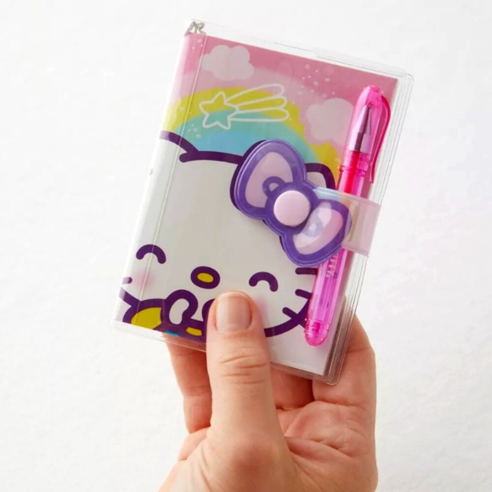 SANRIO HELLO KITTY Mini Keychain Journal with Pen NWT